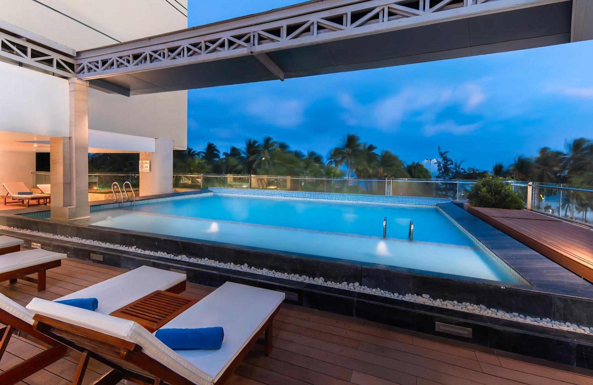 Starcity Hotel & Condotel Beachfront Nha Trang Kültér fotó
