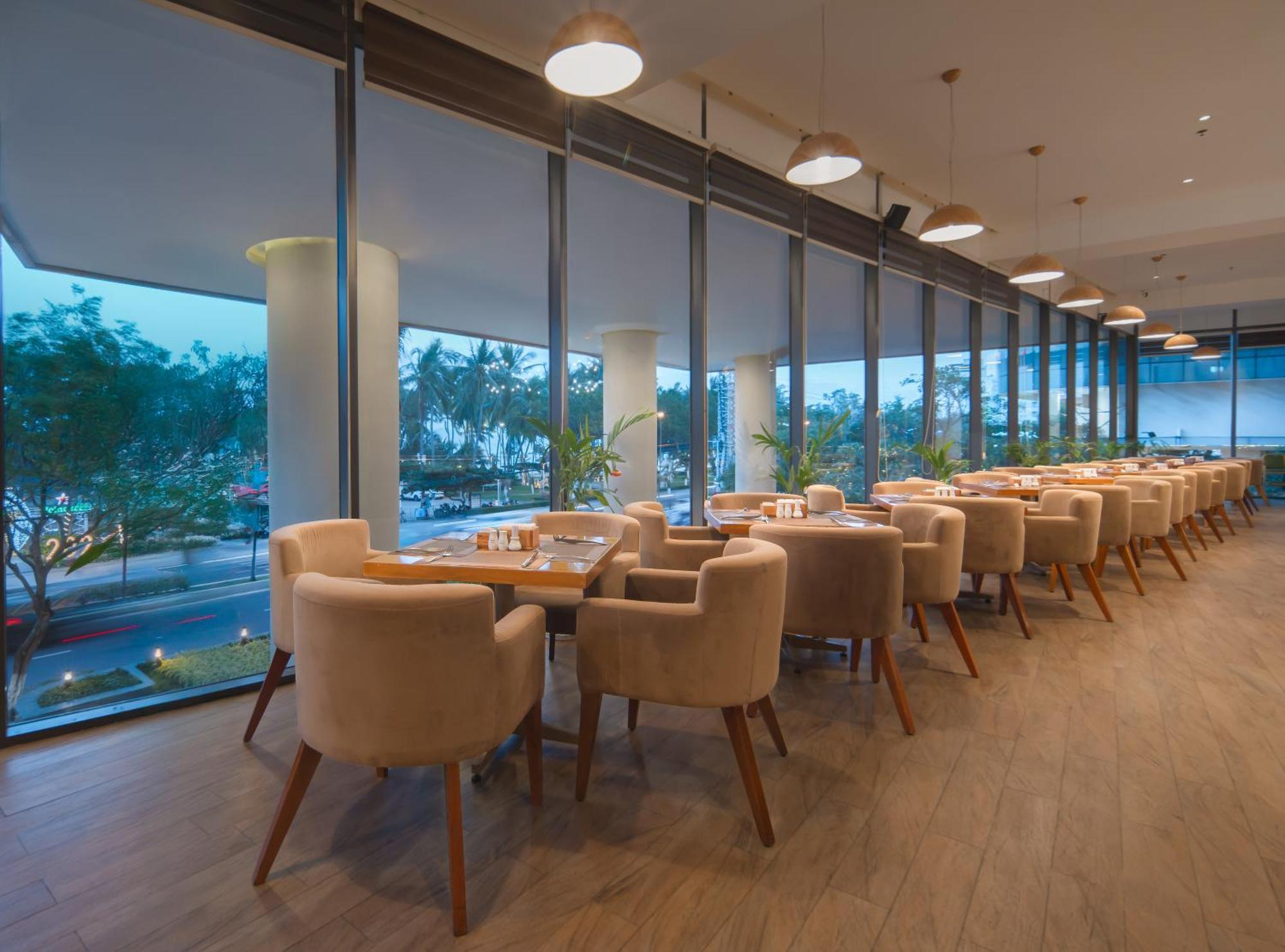 Starcity Hotel & Condotel Beachfront Nha Trang Kültér fotó
