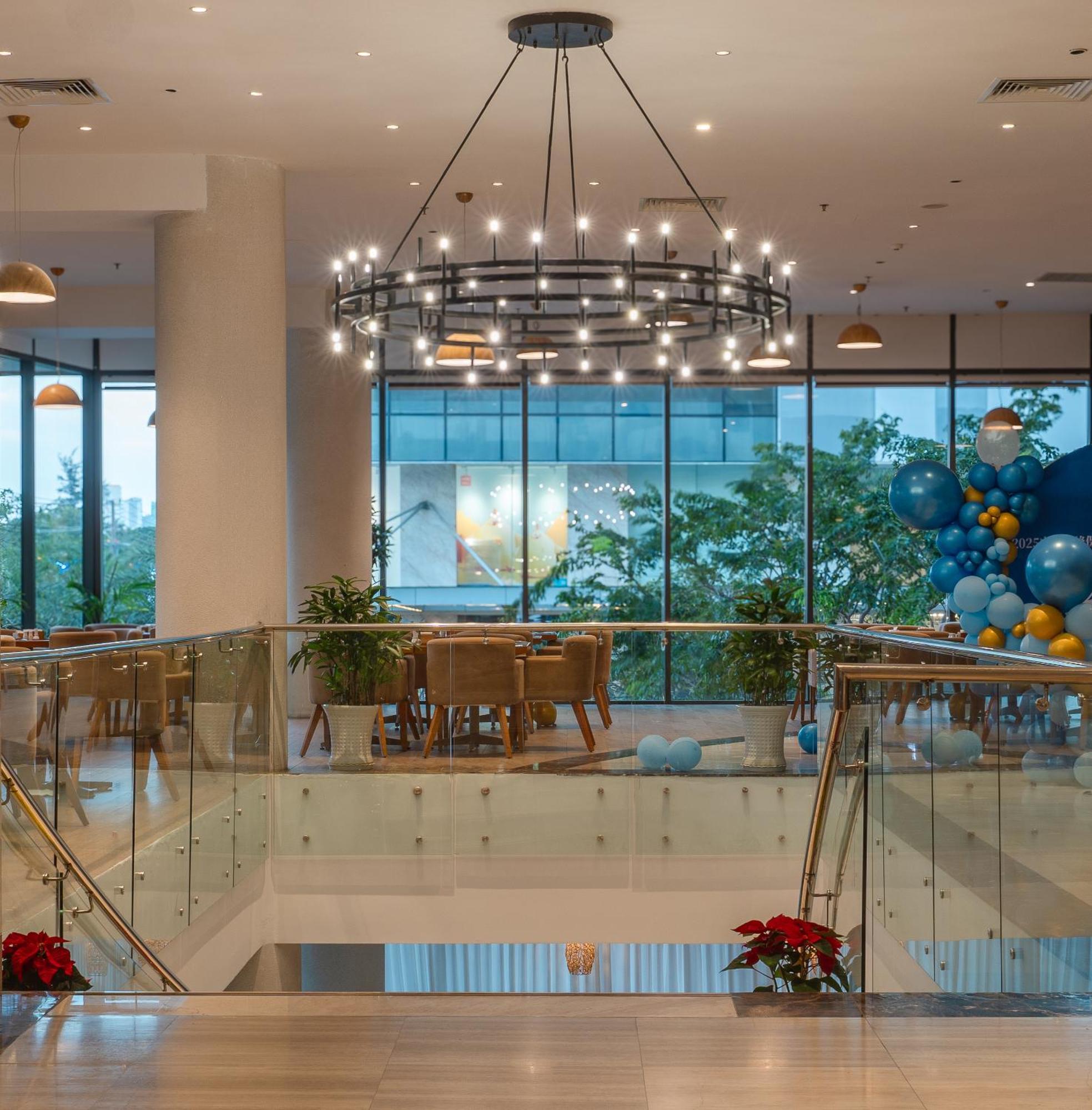 Starcity Hotel & Condotel Beachfront Nha Trang Kültér fotó